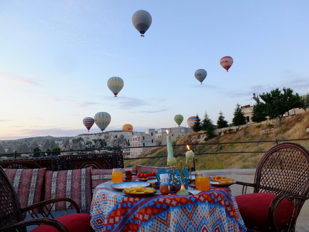 Balloon Cave Hotel Cappadocia (3)